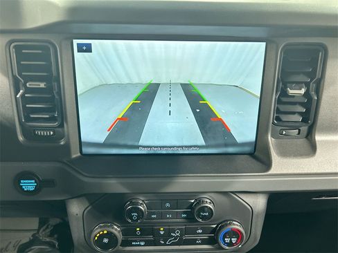 Used 2024 Ford Bronco Big Bend image 15