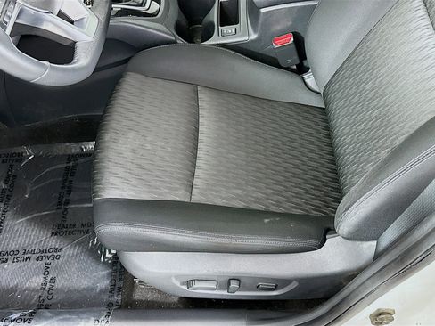 Used 2017 Nissan Rogue SV image 20