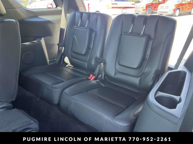 Used 2017 Ford Explorer XLT w/ Equipment Group 202A FWD image 14