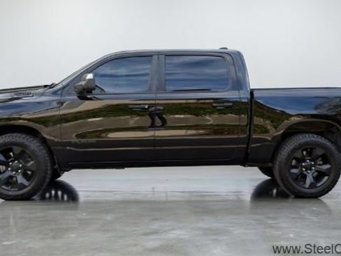 Used 2019 RAM 1500 Big Horn AWD/4WD image 3