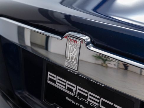 Used 2018 Rolls-Royce Ghost RWD image 60