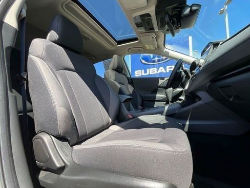 Used 2025 Subaru Crosstrek 2.5i Premium AWD/4WD image 11