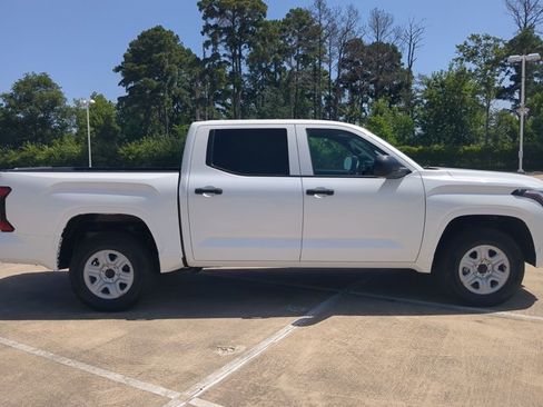 Used 2025 Toyota Tundra SR AWD/4WD image 4