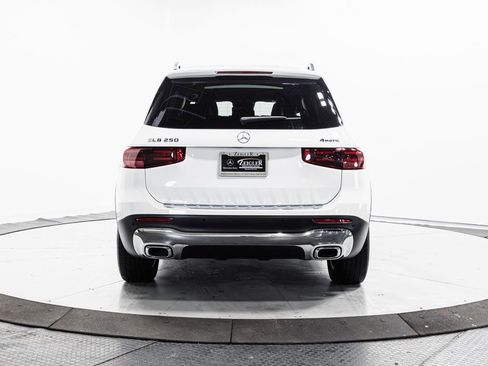 Certified 2025 Mercedes-Benz GLB 250 4MATIC image 25