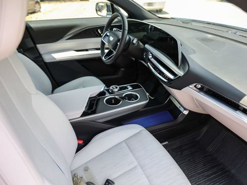 Certified 2024 Cadillac Lyriq Sport w/ LPO, Floor Liner Package AWD/4WD image 26