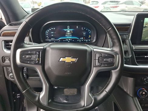Used 2023 Chevrolet Suburban Premier image 21