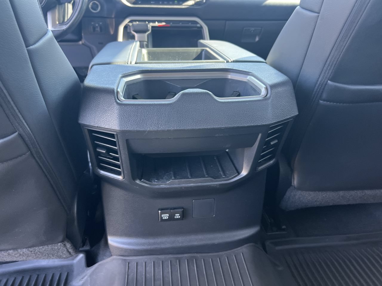 Used 2024 Toyota Tundra SR5 w/ SR5 Premium Package AWD/4WD image 32