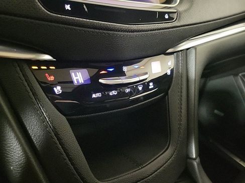 Certified 2024 Cadillac XT5 Premium Luxury image 20
