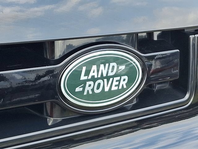 Used 2025 Land Rover Defender 110 S AWD/4WD image 29