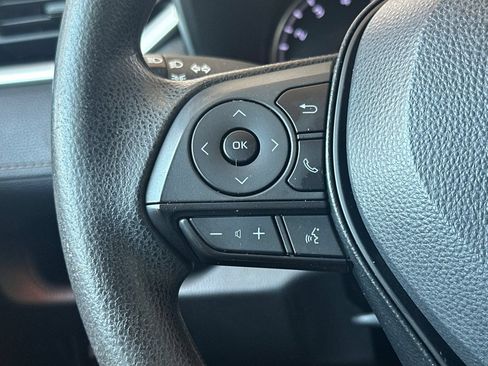 Certified 2022 Toyota RAV4 LE FWD image 27