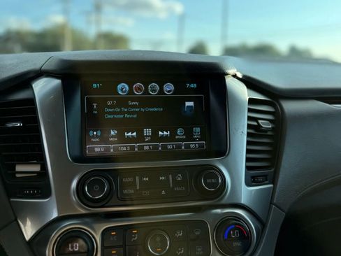 Used 2019 Chevrolet Suburban LT AWD/4WD image 16