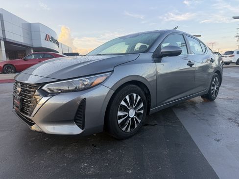 Used 2024 Nissan Sentra S FWD image 5