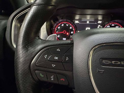 Used 2017 Dodge Charger R/T RWD image 40