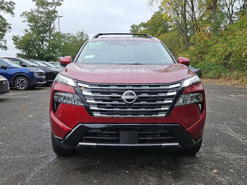 New 2026 Nissan Rogue Platinum w/ Platinum Premium Package image 2