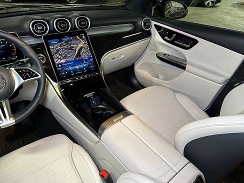 Certified 2025 Mercedes-Benz GLC 300 GLC 300 image 38