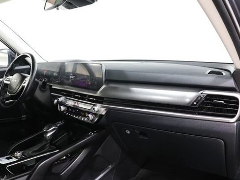 Used 2025 Kia Telluride S AWD/4WD image 17
