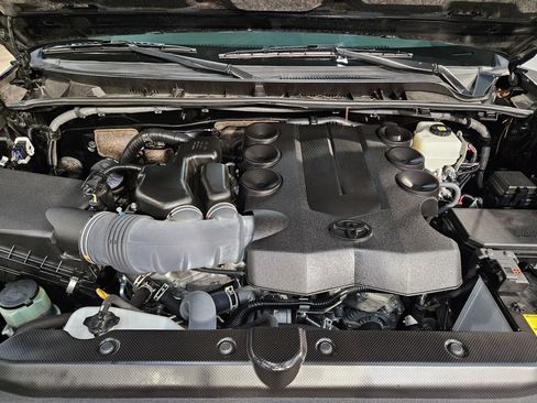 Used 2023 Toyota 4Runner SR5 Premium w/ Moonroof Package image 19