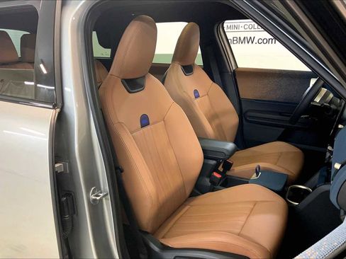 Used 2025 MINI Cooper Countryman SE image 8