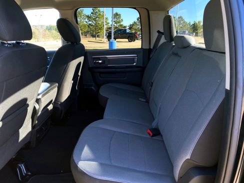 Used 2023 RAM 1500 Classic SLT image 27