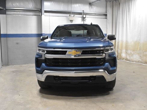 Used 2024 Chevrolet Silverado 1500 LT AWD/4WD image 27