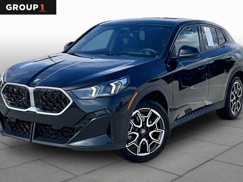Used 2026 BMW X2 xDrive28i AWD/4WD image 1