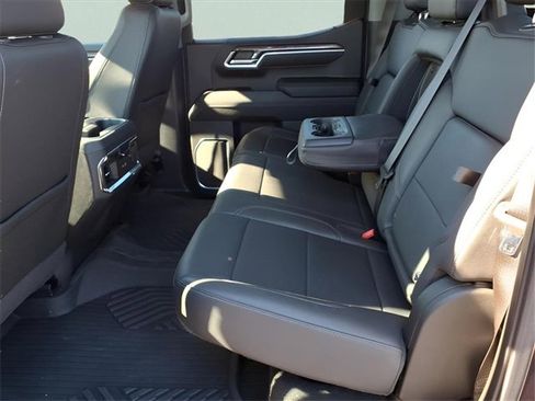 Used 2022 Chevrolet Silverado 1500 LTZ image 18