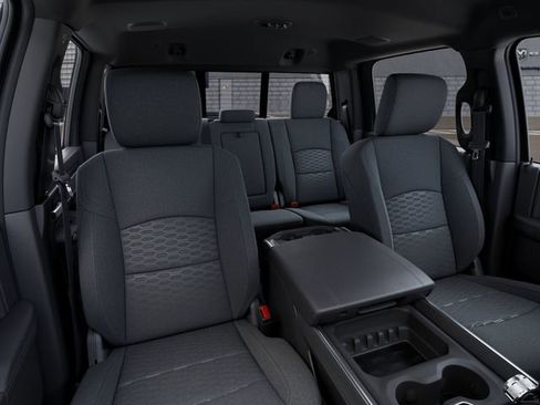 New 2026 RAM 3500 Big Horn AWD/4WD image 20