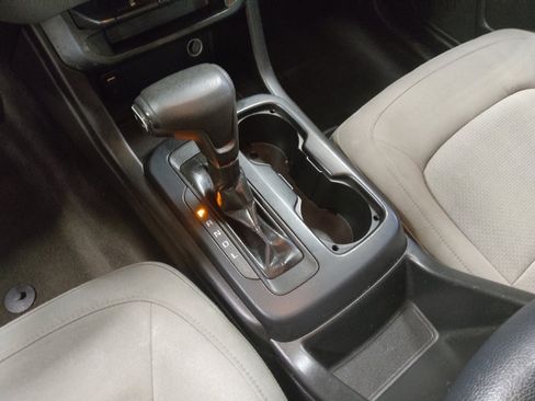 Used 2017 Chevrolet Colorado W/T RWD image 26