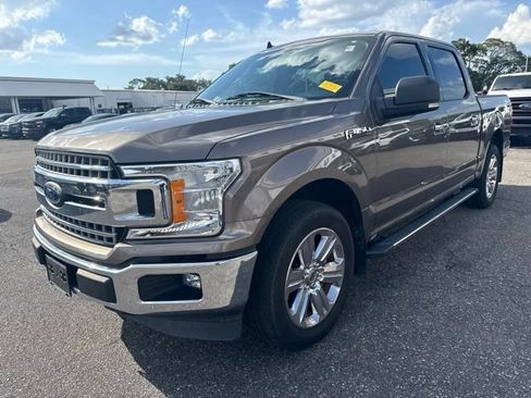 Used 2020 Ford F150 XLT w/ Equipment Group 302A Luxury RWD image 3