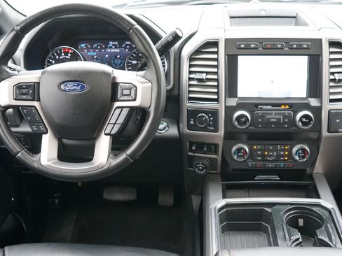 Certified 2020 Ford F250 Platinum w/ FX4 Off-Road Package AWD/4WD image 24