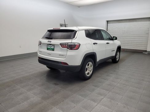 Used 2022 Jeep Compass Sport AWD/4WD image 9