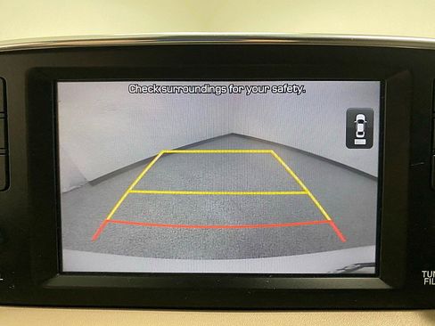 Used 2019 Hyundai Santa Fe SEL image 16