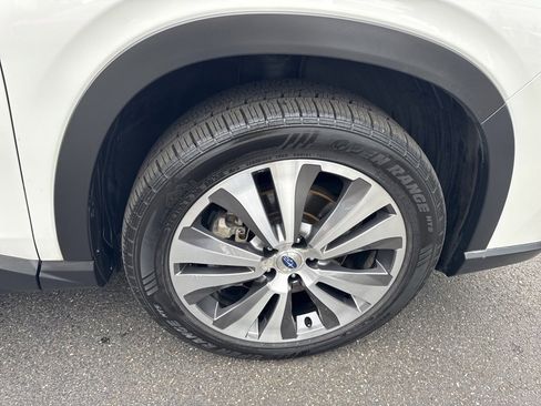 Used 2019 Subaru Ascent Touring w/ Popular Package #3 image 9