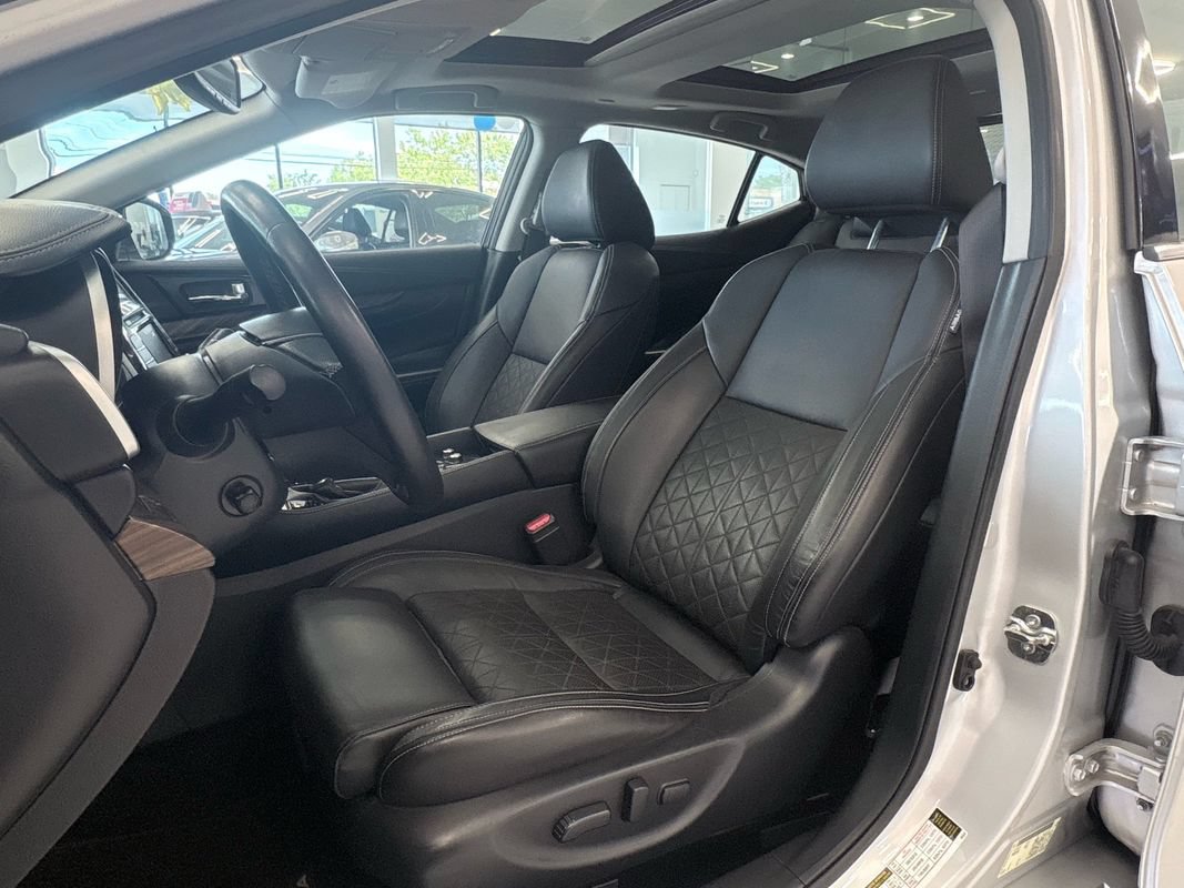 Used 2018 Nissan Maxima Platinum FWD image 21