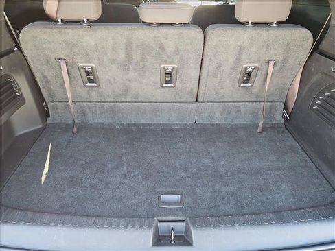 Used 2024 Chevrolet Traverse LT FWD image 6
