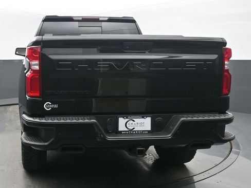 Used 2021 Chevrolet Silverado 1500 LT Trail Boss w/ Convenience Package II image 5