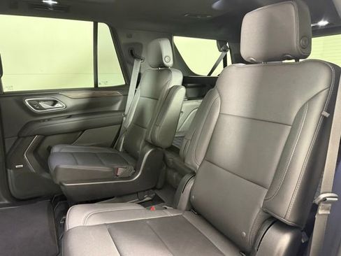 Used 2022 Chevrolet Tahoe Z71 w/ Z71 Off-Road Package AWD/4WD image 22