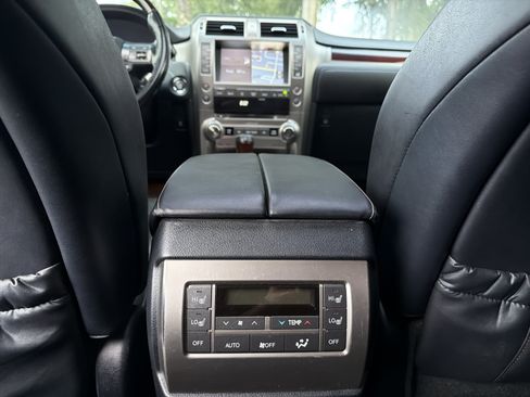 Used 2017 Lexus GX 460 Premium w/ Premium Package AWD/4WD image 37