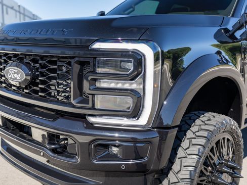 Used 2025 Ford F450 Platinum AWD/4WD image 34