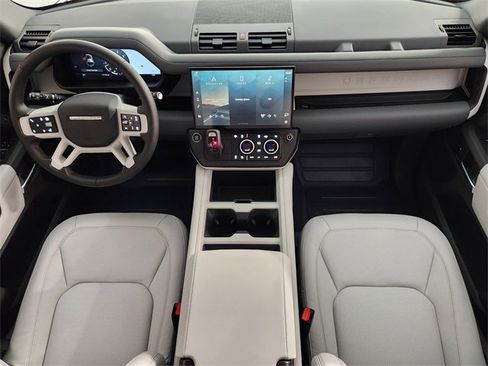 Used 2026 Land Rover Defender 110 S image 4