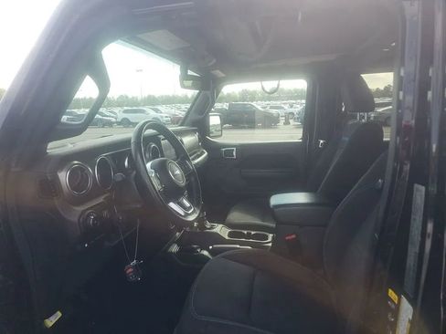 Used 2023 Jeep Wrangler Unlimited Rubicon 4xe w/ Cold Weather Group AWD/4WD image 11