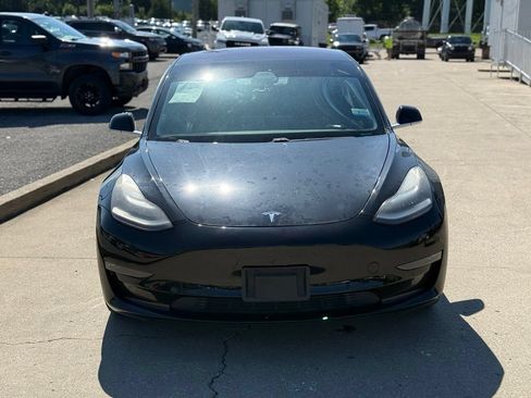 Used 2018 Tesla Model 3 Long Range RWD image 3
