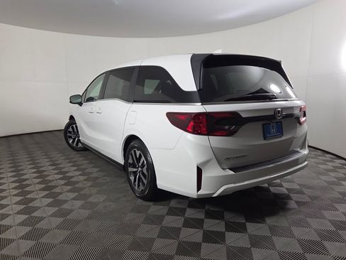 New 2026 Honda Odyssey EX-L image 6
