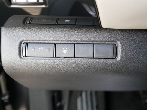 Certified 2023 Nissan Pathfinder SV AWD/4WD image 26