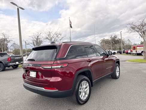 New 2026 Jeep Grand Cherokee Laredo image 3