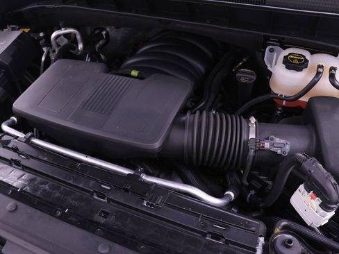 Used 2025 Chevrolet Silverado 1500 RST AWD/4WD image 24