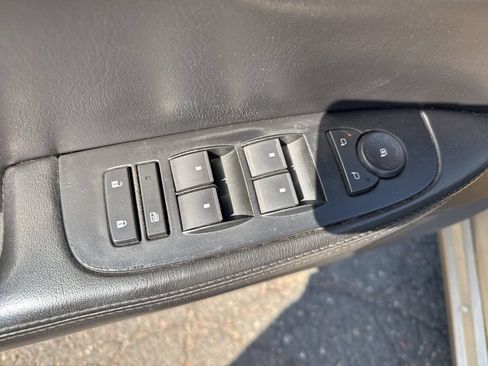 Used 2006 Cadillac DTS FWD image 16
