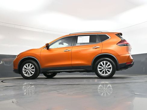 Used 2020 Nissan Rogue SV image 40