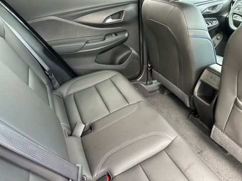 Used 2024 Buick Envista Sport Touring w/ Convenience I Package FWD image 17