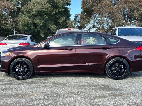 Certified 2019 Ford Fusion SE w/ Equipment Group 151A image 7